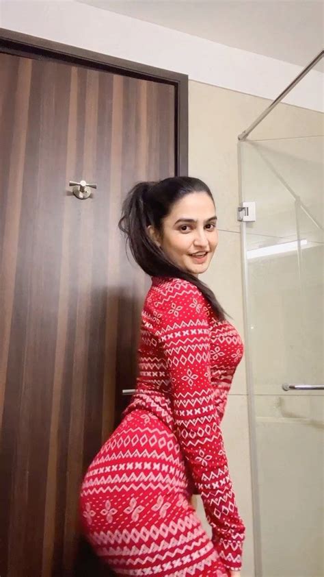 sassy poonam nudes viral